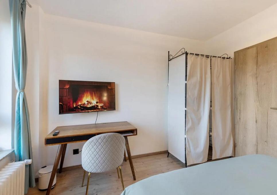 Charmentes Privatzimmer Mit Kueche, Naturgebiet Dusseldorf Room photo